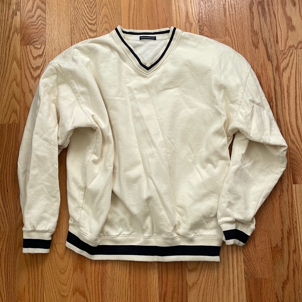 brandy melville v neck sweatshirt